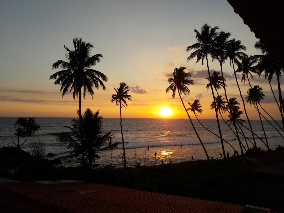 Shanthi Beach Resort Unawatuna Exterior foto