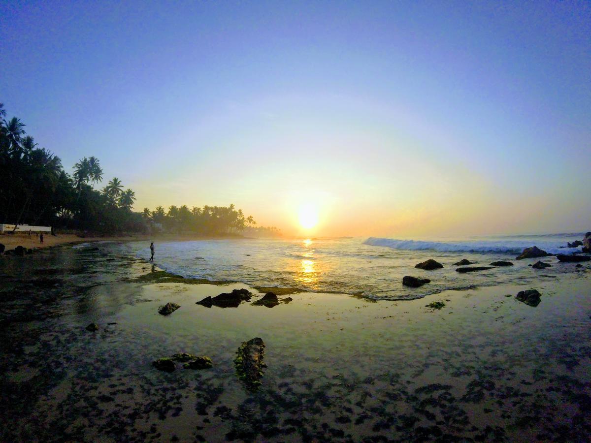 Shanthi Beach Resort Unawatuna Exterior foto